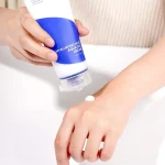 ژل کرم آبرسان هیالورونیک اسید آکوا ایزنتری - تصویر 3